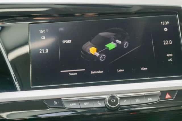 Opel Grandland (2023) thumbnail 5