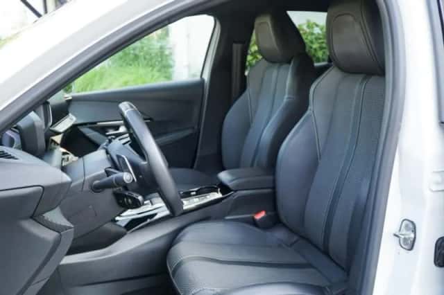 Peugeot 208 (2022) thumbnail 2