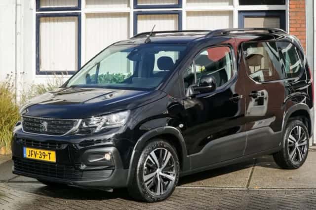 Peugeot Rifter (2026) thumbnail 1