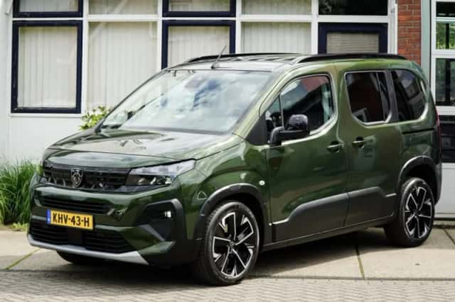 Peugeot Rifter (2024) thumbnail 1