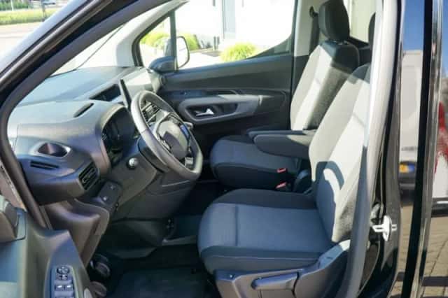 Toyota Proace (2025) thumbnail 2