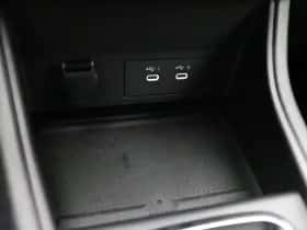 Renault Captur (2024) thumbnail 16