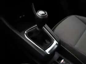 Renault Captur (2024) thumbnail 33