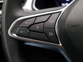Renault Captur (2024) thumbnail 21