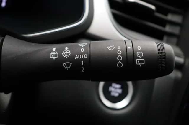 Renault Captur (2024) thumbnail 24
