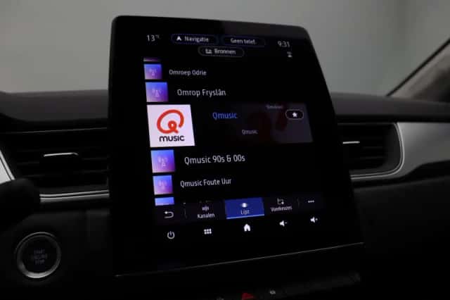 Renault Captur (2024) thumbnail 35