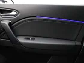 Renault Captur (2024) thumbnail 38