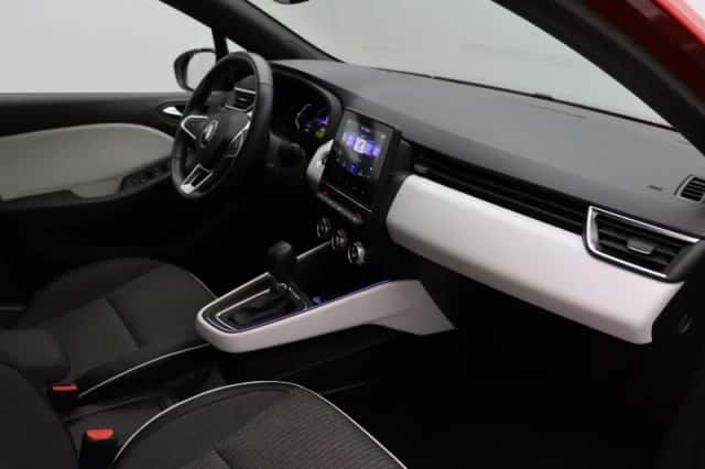 Renault Clio (2023) thumbnail 4