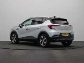 Renault Captur (2021) thumbnail 2