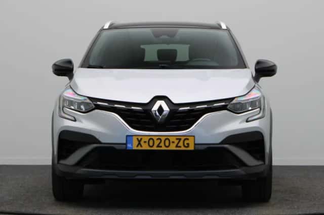 Renault Captur (2021) thumbnail 6