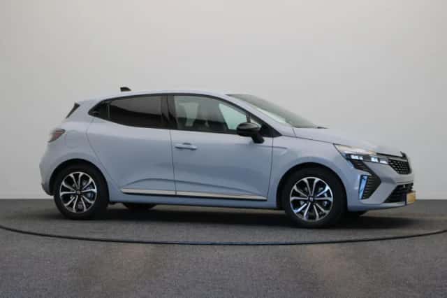 Renault Clio (2024) thumbnail 13