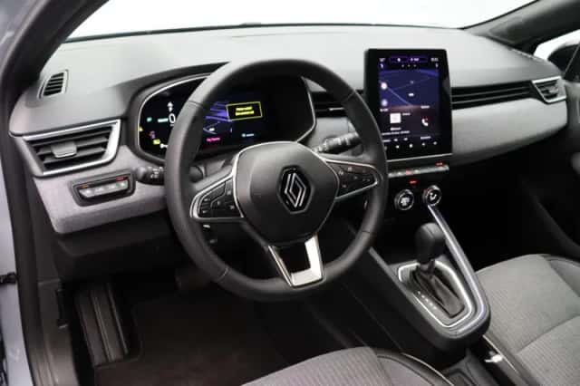 Renault Clio (2024) thumbnail 16