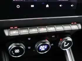 Renault Clio (2024) thumbnail 30