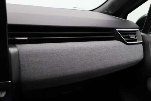 Renault Clio (2024) thumbnail 35