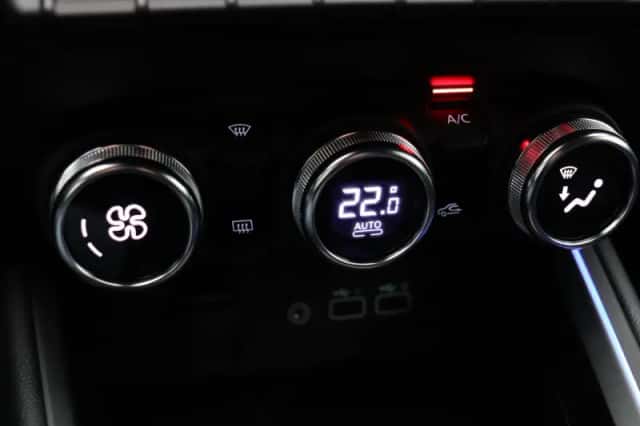 Renault Clio (2024) thumbnail 30