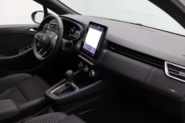 Renault Clio (2024) thumbnail 4