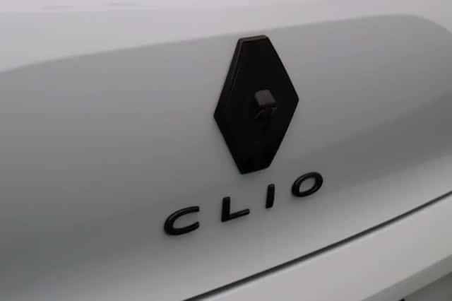 Renault Clio (2024) thumbnail 40
