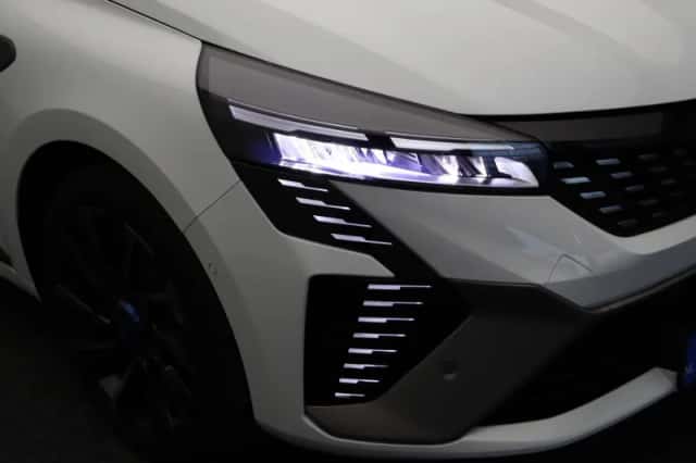 Renault Clio (2024) thumbnail 44