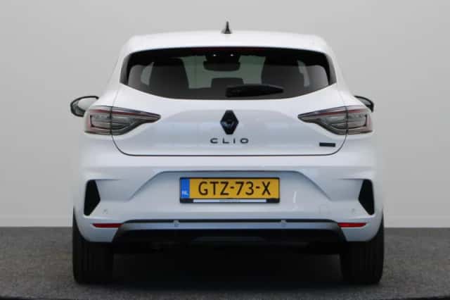 Renault Clio (2024) thumbnail 7