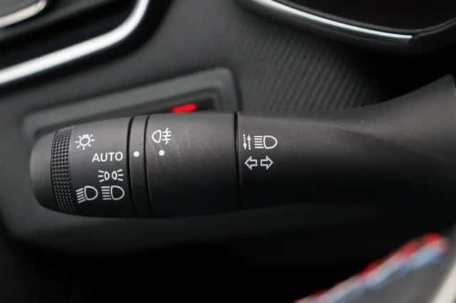 Renault Clio (2024) thumbnail 24