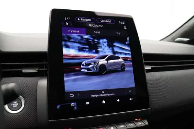 Renault Clio (2024) thumbnail 37
