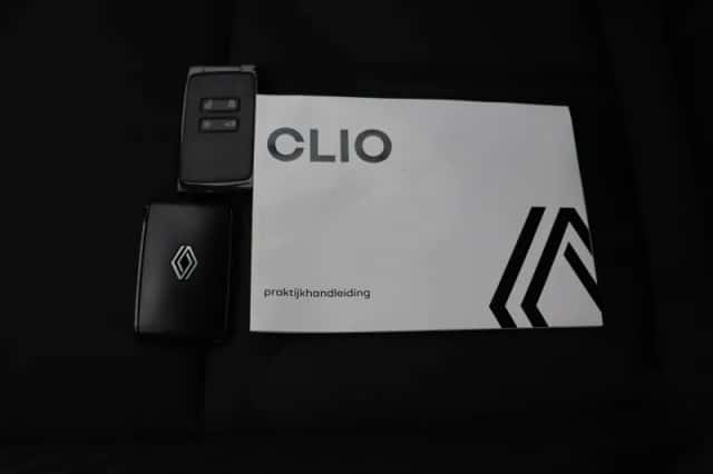 Renault Clio (2024) thumbnail 40
