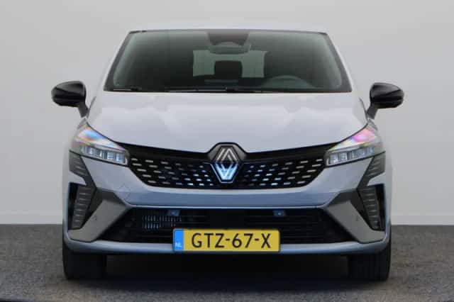 Renault Clio (2024) thumbnail 6