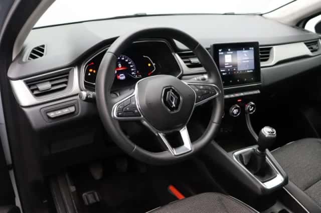 Renault Captur (2020) thumbnail 17