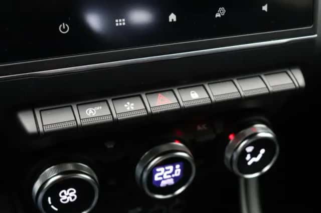 Renault Captur (2020) thumbnail 29