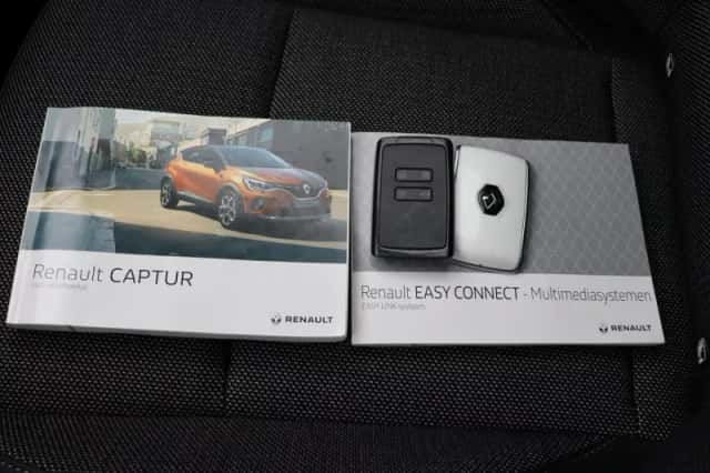Renault Captur (2020) thumbnail 36