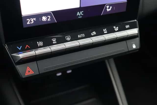 Renault Captur (2025) thumbnail 32