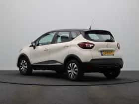 Renault Captur (2018) thumbnail 2