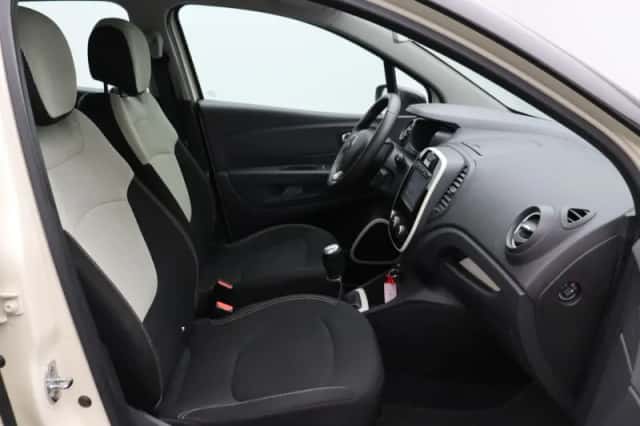 Renault Captur (2018) thumbnail 14