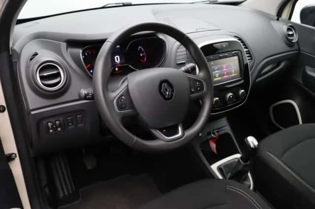 Renault Captur (2018) thumbnail 16