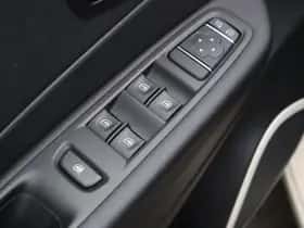 Renault Captur (2018) thumbnail 17