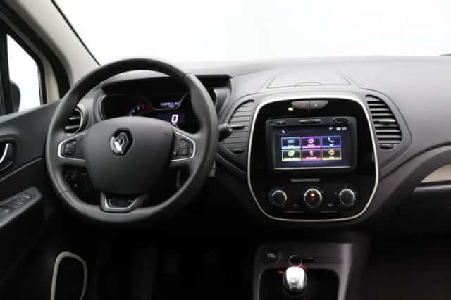 Renault Captur (2018) thumbnail 4