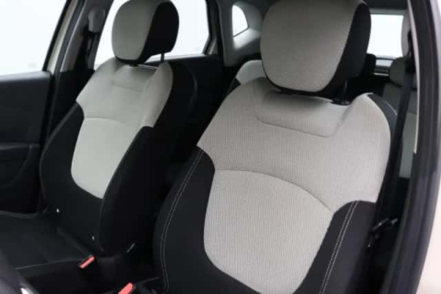 Renault Captur (2018) thumbnail 34