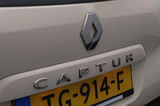 Renault Captur (2018) thumbnail 36