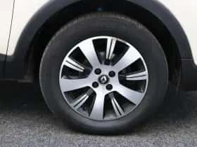 Renault Captur (2018) thumbnail 37