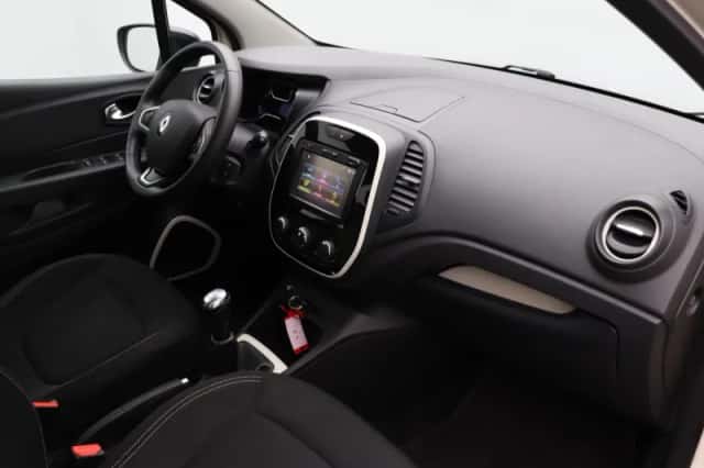 Renault Captur (2018) thumbnail 5