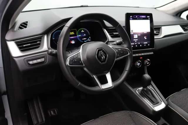 Renault Captur (2024) thumbnail 17