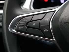Renault Captur (2024) thumbnail 21
