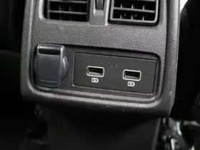 Renault Captur (2024) thumbnail 4