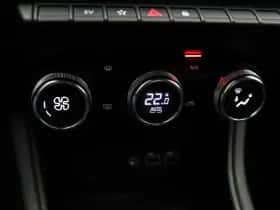 Renault Captur (2024) thumbnail 31