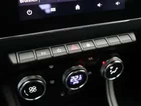 Renault Captur (2024) thumbnail 32