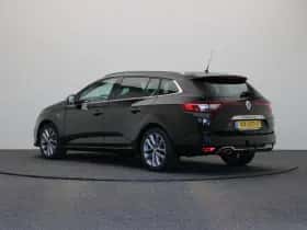Renault Mégane (2017) thumbnail 2