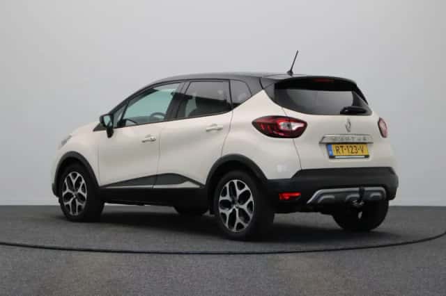 Renault Captur (2018) thumbnail 2