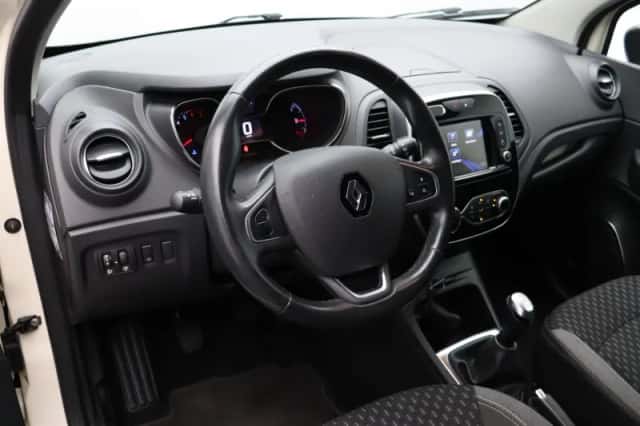 Renault Captur (2018) thumbnail 16