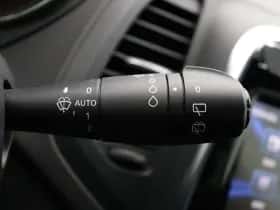 Renault Captur (2018) thumbnail 23