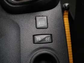 Renault Captur (2018) thumbnail 26